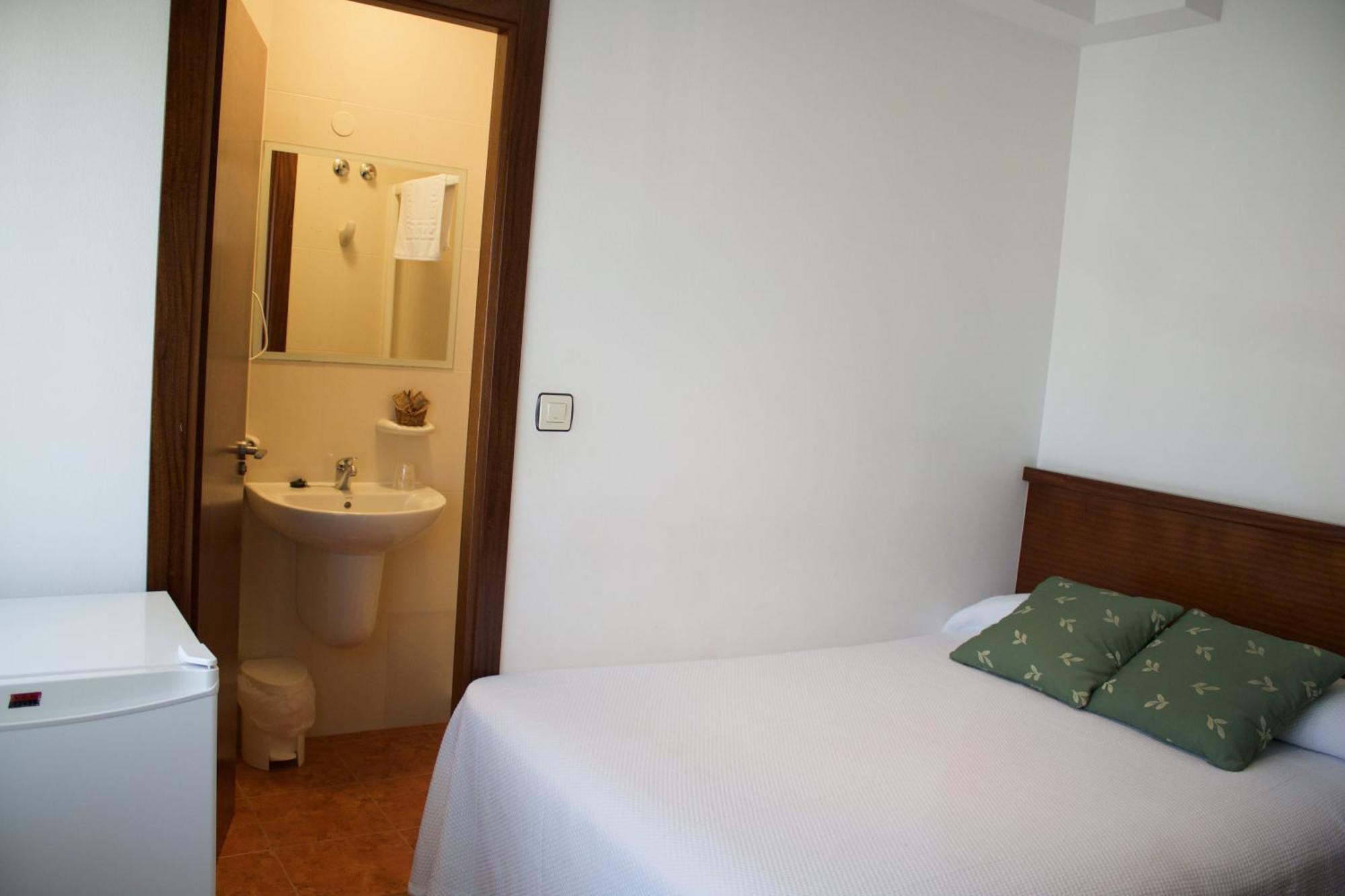 Pension Santos Vimianzo Exterior photo